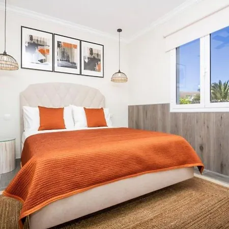 Villa Mediterranea Con Piscina Privada Y Aire Acondicionado En Playa Blanca - Es-175-51 *